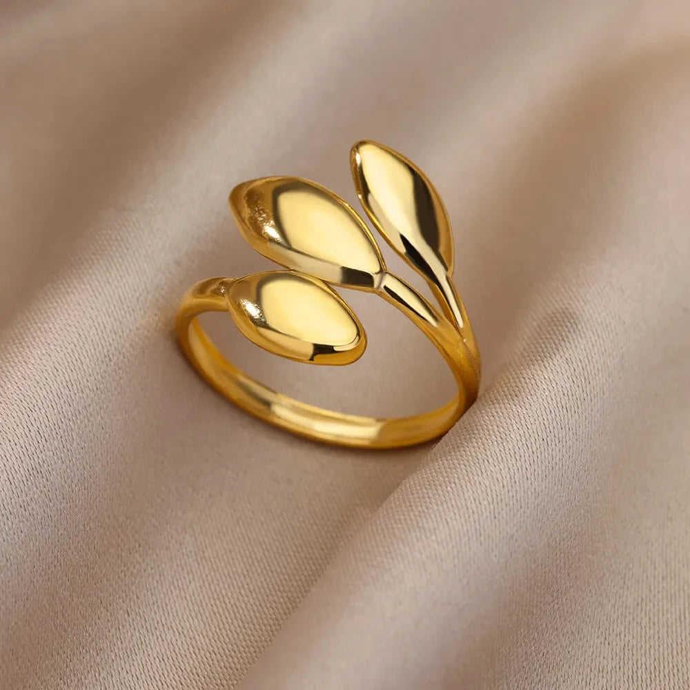 Classic Gold Ring